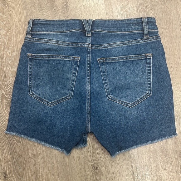Vineyard Vines High Rise Jean Shorts size 25 elastic mix super comfy! - Picture 5 of 7